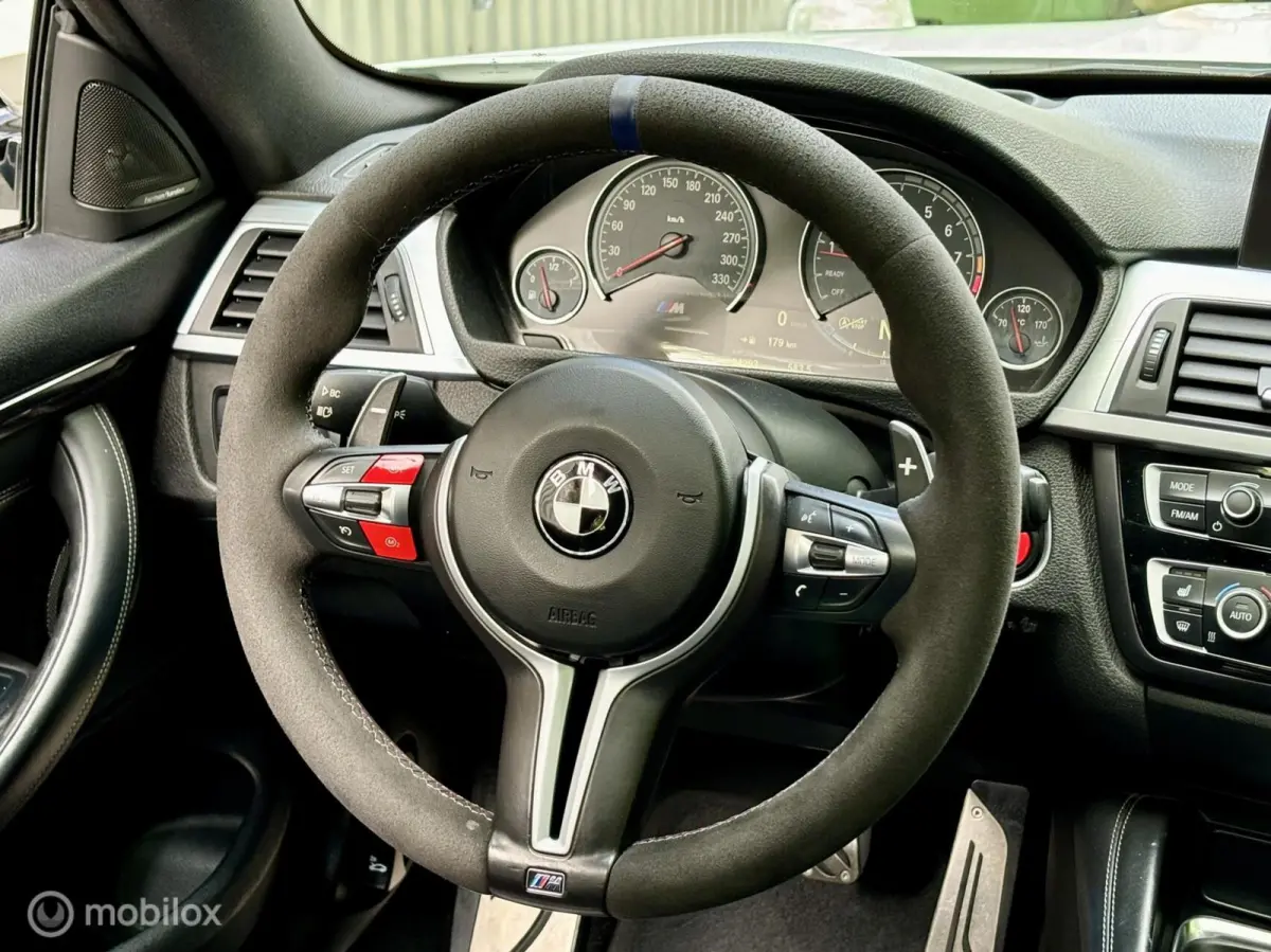 M4 4-SERIE. SCHUIFDAK, HARMAN/KARDON, VOL OPTIES.