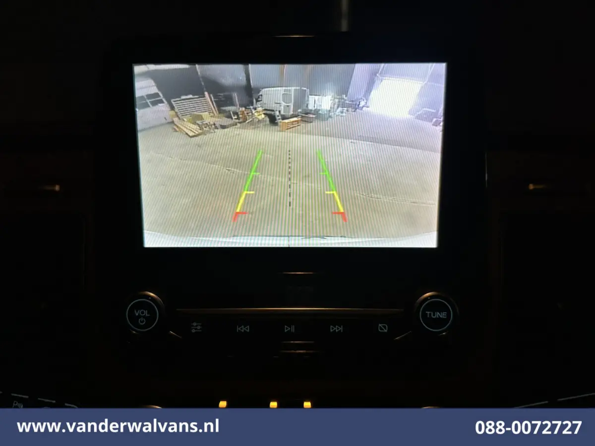 2.0 TDCI 131pk L3H2 Euro6 Airco | Camera | Navigatie | Apple Carplay | LED | Cruisecontrol Parkeersensoren, Stoelverwarming, Verwarmde voorruit, Bijrijdersbank, 2500kg trekvermogen
