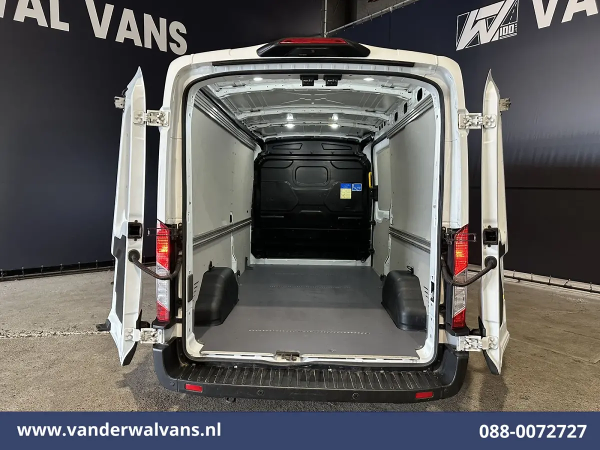 2.0 TDCI 131pk L3H2 Euro6 Airco | Camera | Navigatie | Apple Carplay | LED | Cruisecontrol Parkeersensoren, Stoelverwarming, Verwarmde voorruit, Bijrijdersbank, 2500kg trekvermogen