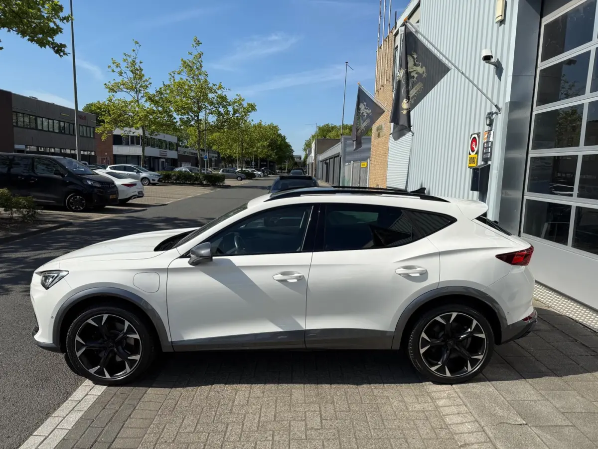 1.4 e-Hybrid VZ Performance 245PK 360º/VIRTU