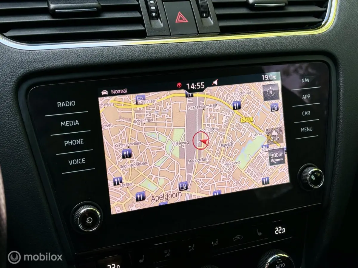 2.0 TSI RS. NAVI, AUTOMAAT, CRUISE, STOELVERWARMING.