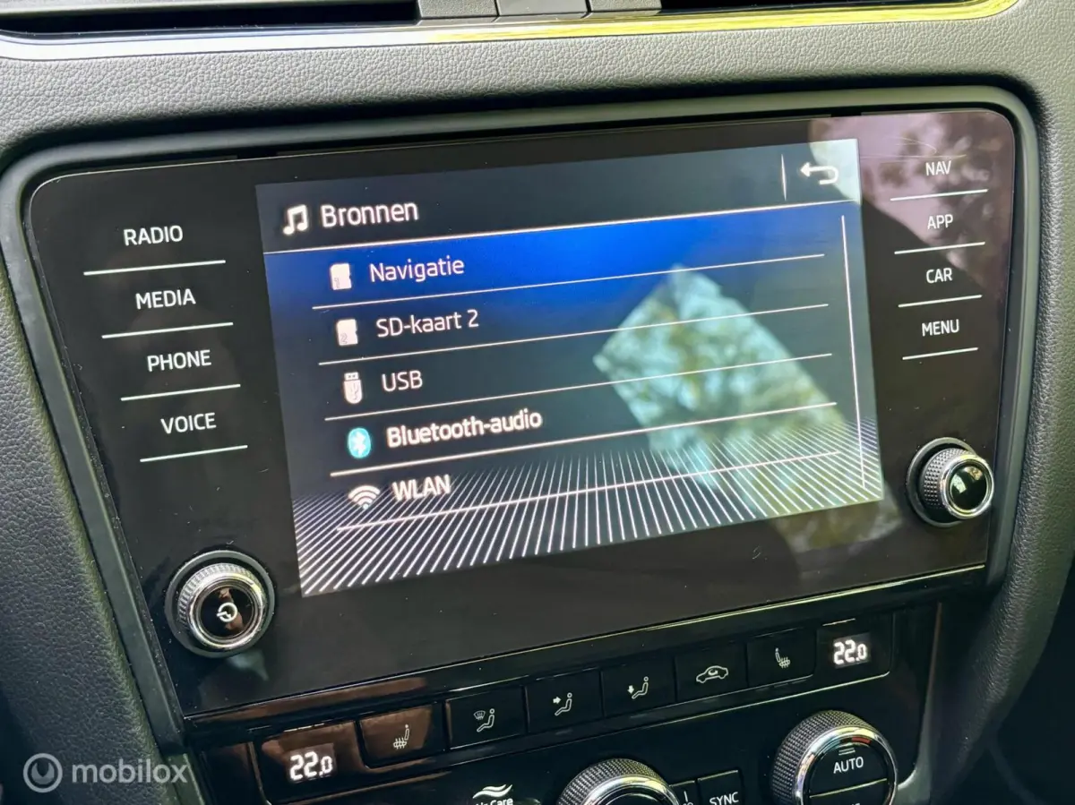2.0 TSI RS. NAVI, AUTOMAAT, CRUISE, STOELVERWARMING.