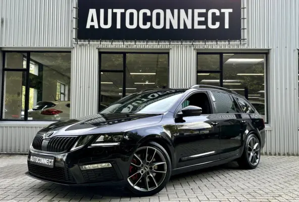 2.0 TSI RS. NAVI, AUTOMAAT, CRUISE, STOELVERWARMING.