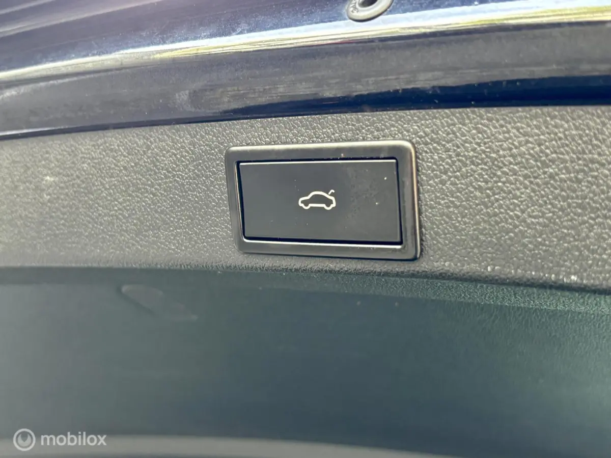2.0 TSI RS. NAVI, AUTOMAAT, CRUISE, STOELVERWARMING.