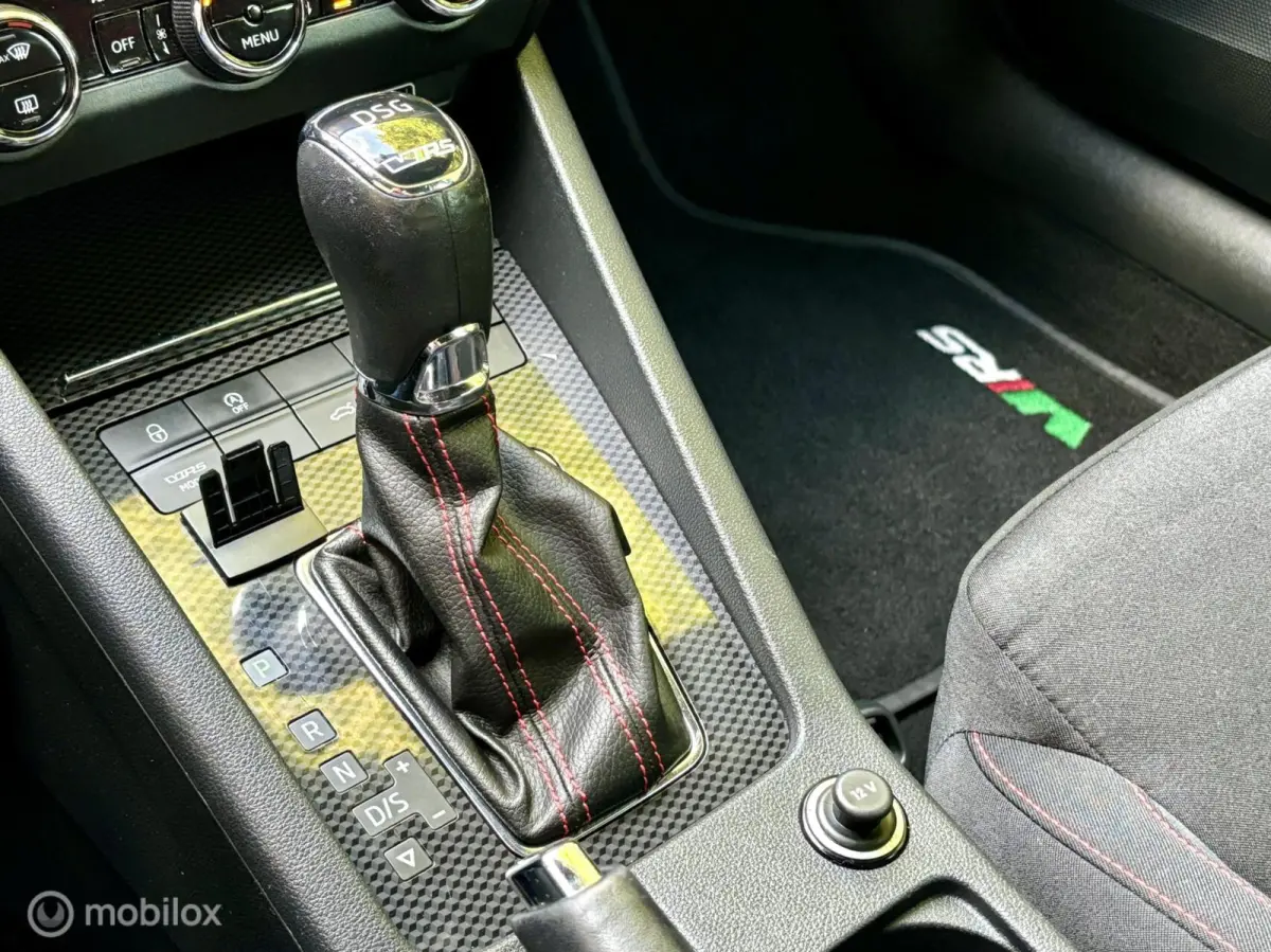 2.0 TSI RS. NAVI, AUTOMAAT, CRUISE, STOELVERWARMING.