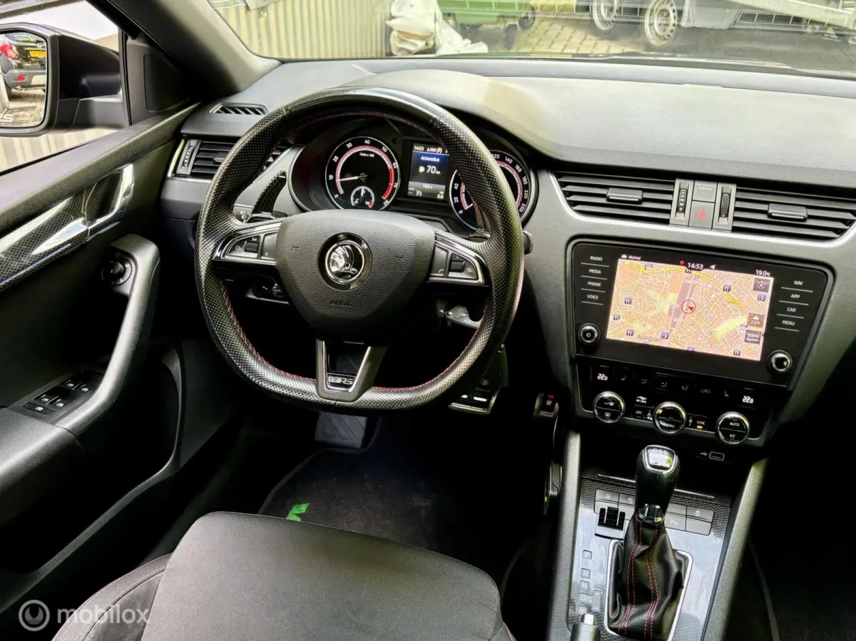 2.0 TSI RS. NAVI, AUTOMAAT, CRUISE, STOELVERWARMING.