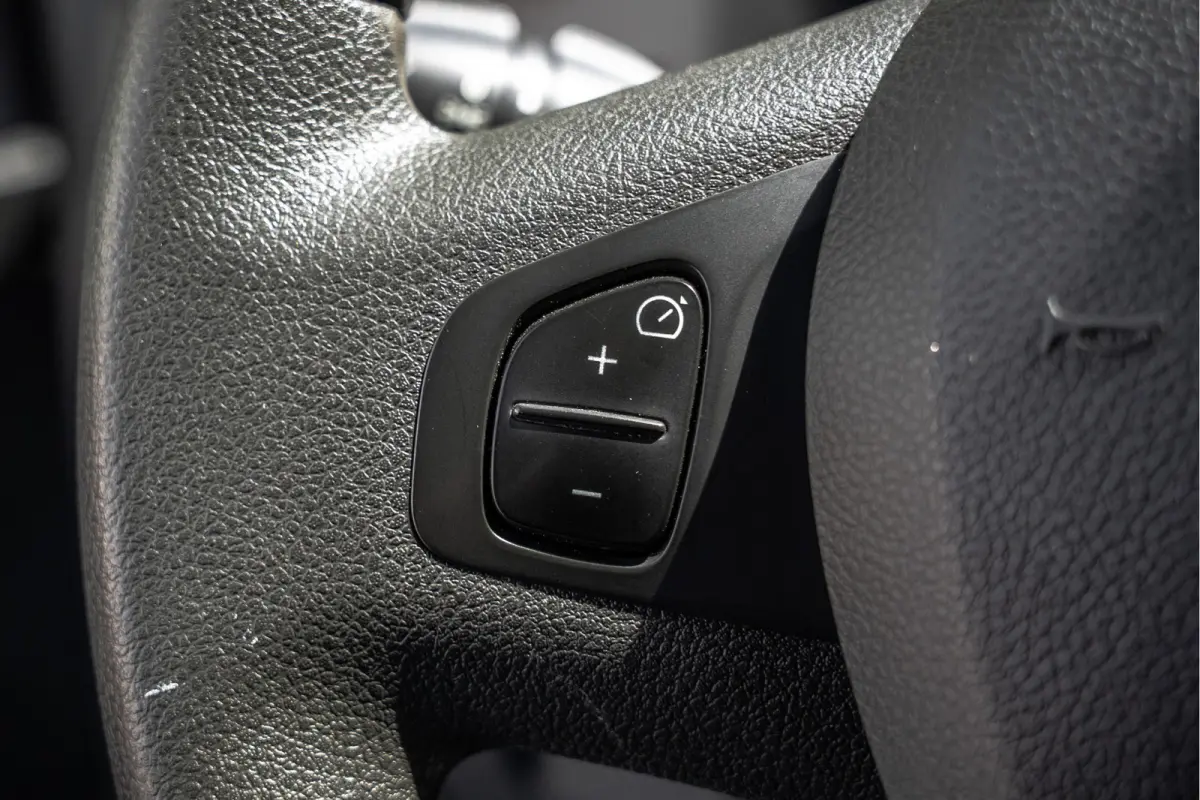 **1.6 dCi 9-Pers L2H1 | Incl. BPM, BTW vrij | R-Link | Navi | Airco | Cruise | PDC | MF Stuur | Start / Stop**