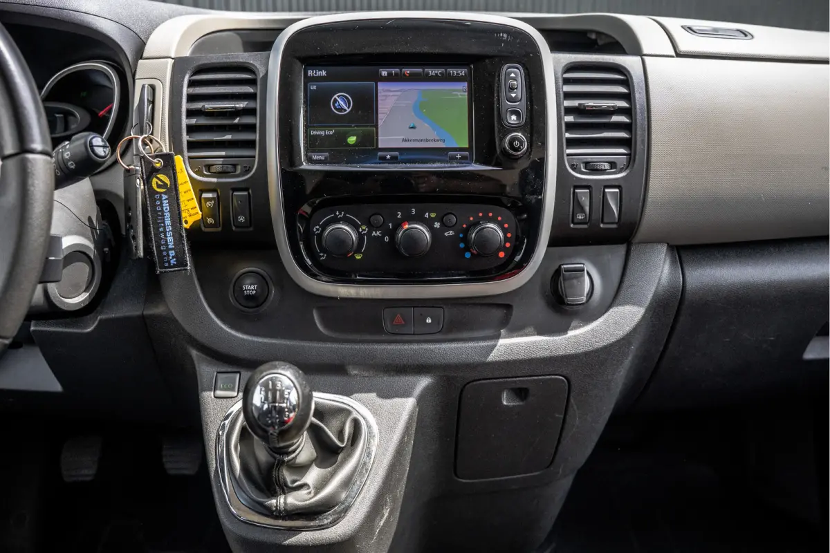 **1.6 dCi 9-Pers L2H1 | Incl. BPM, BTW vrij | R-Link | Navi | Airco | Cruise | PDC | MF Stuur | Start / Stop**