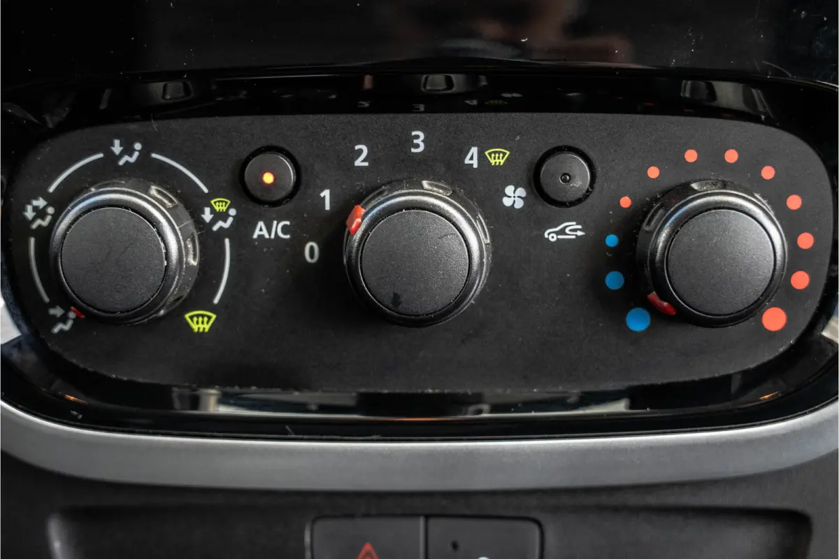 **1.6dCi 9-Pers L2H1 | Incl. BPM, BTW vrij | R-Link | Navi | Airco | Cruise | PDC | MF Stuur | Start / Stop**