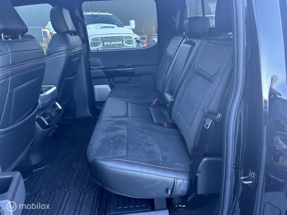 USA Raptor R 5.2 Supercharged