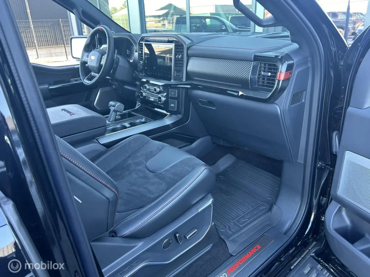 USA Raptor R 5.2 Supercharged