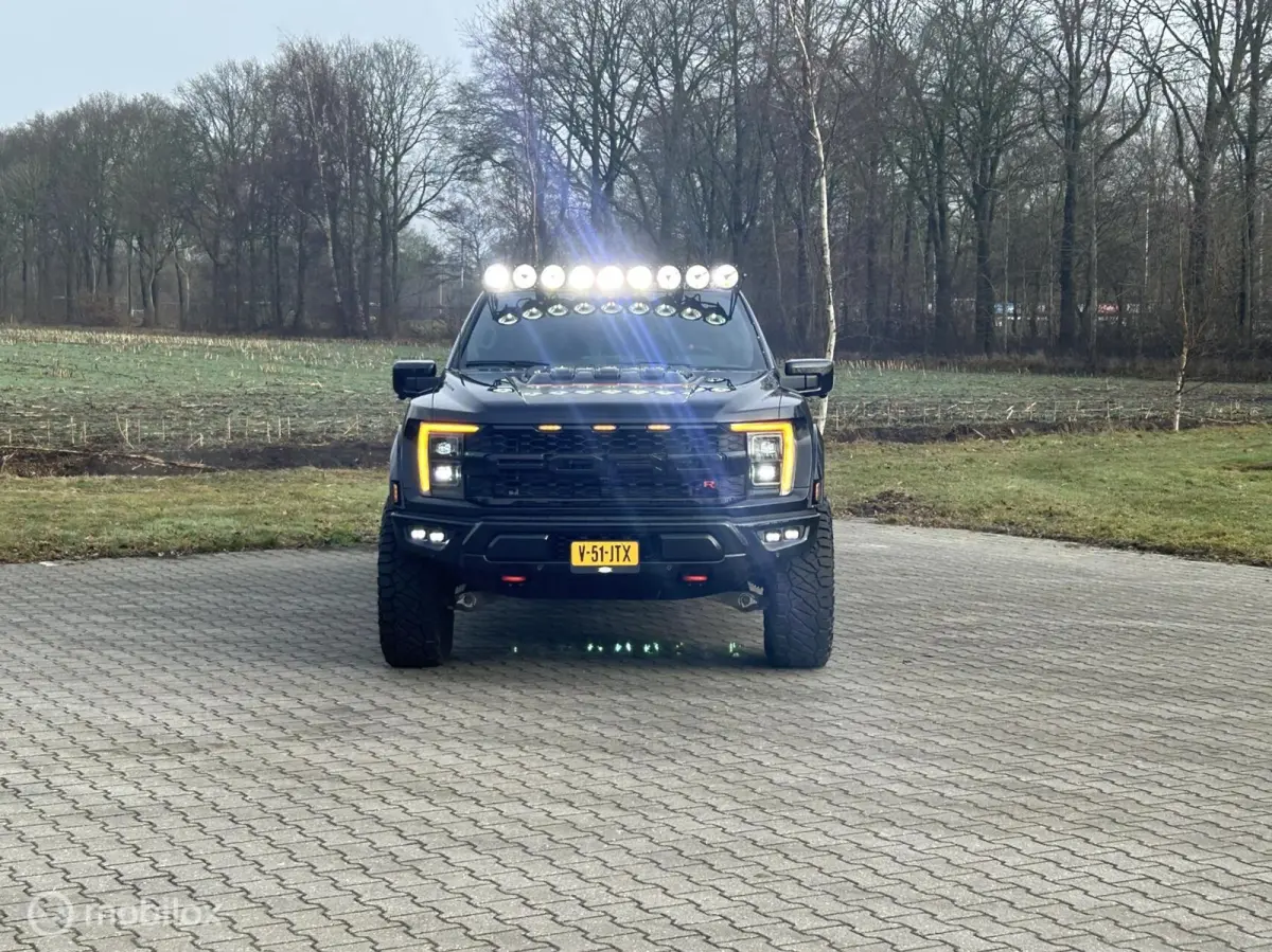 USA Raptor R 5.2 Supercharged
