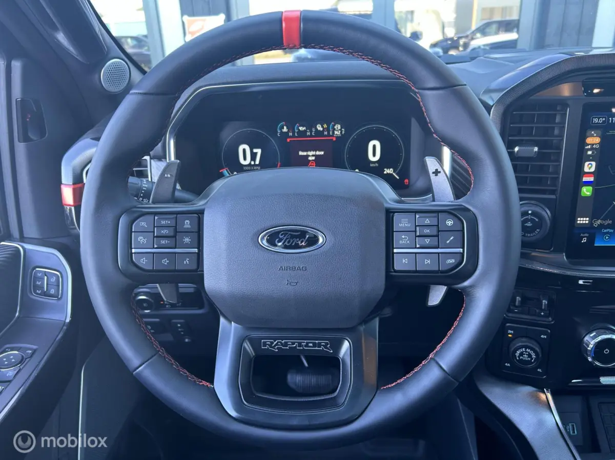 USA Raptor R 5.2 Supercharged