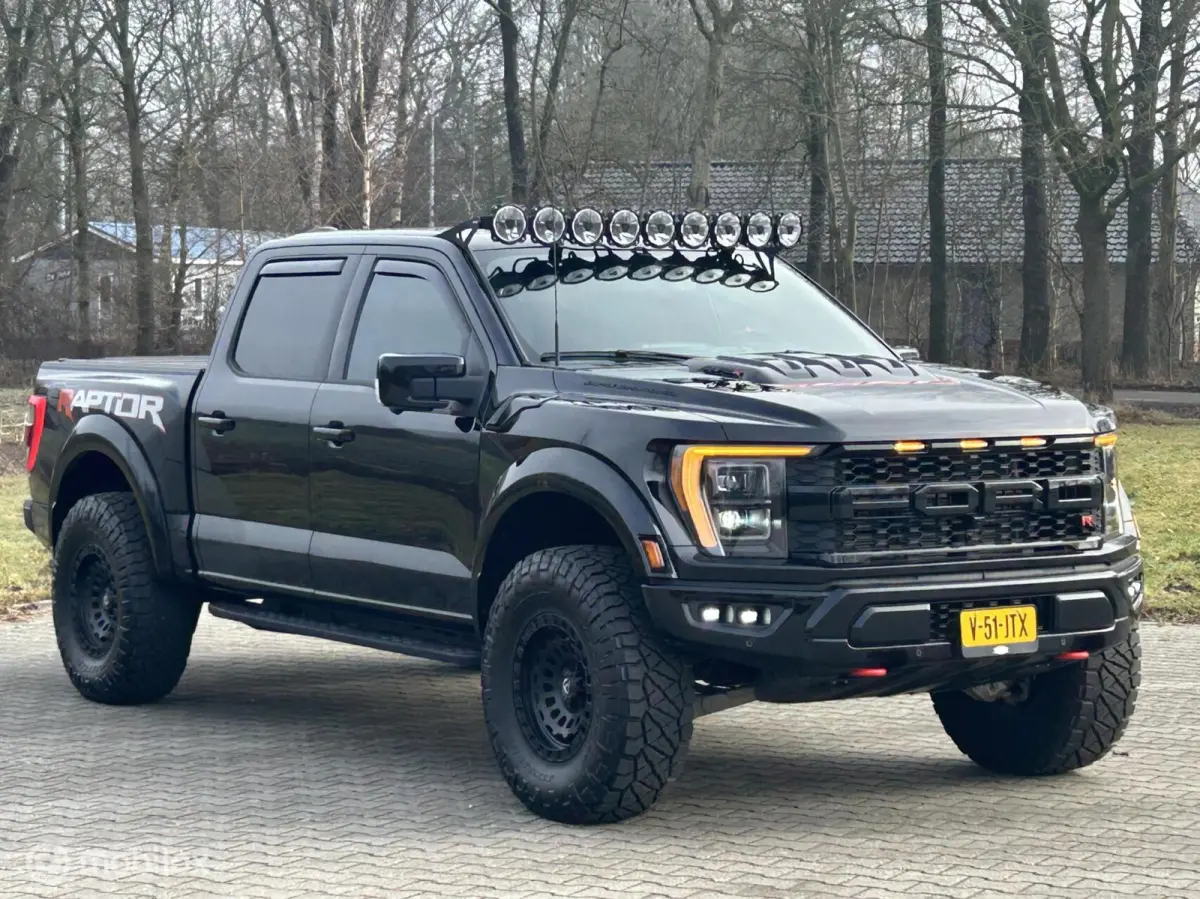 USA Raptor R 5.2 Supercharged