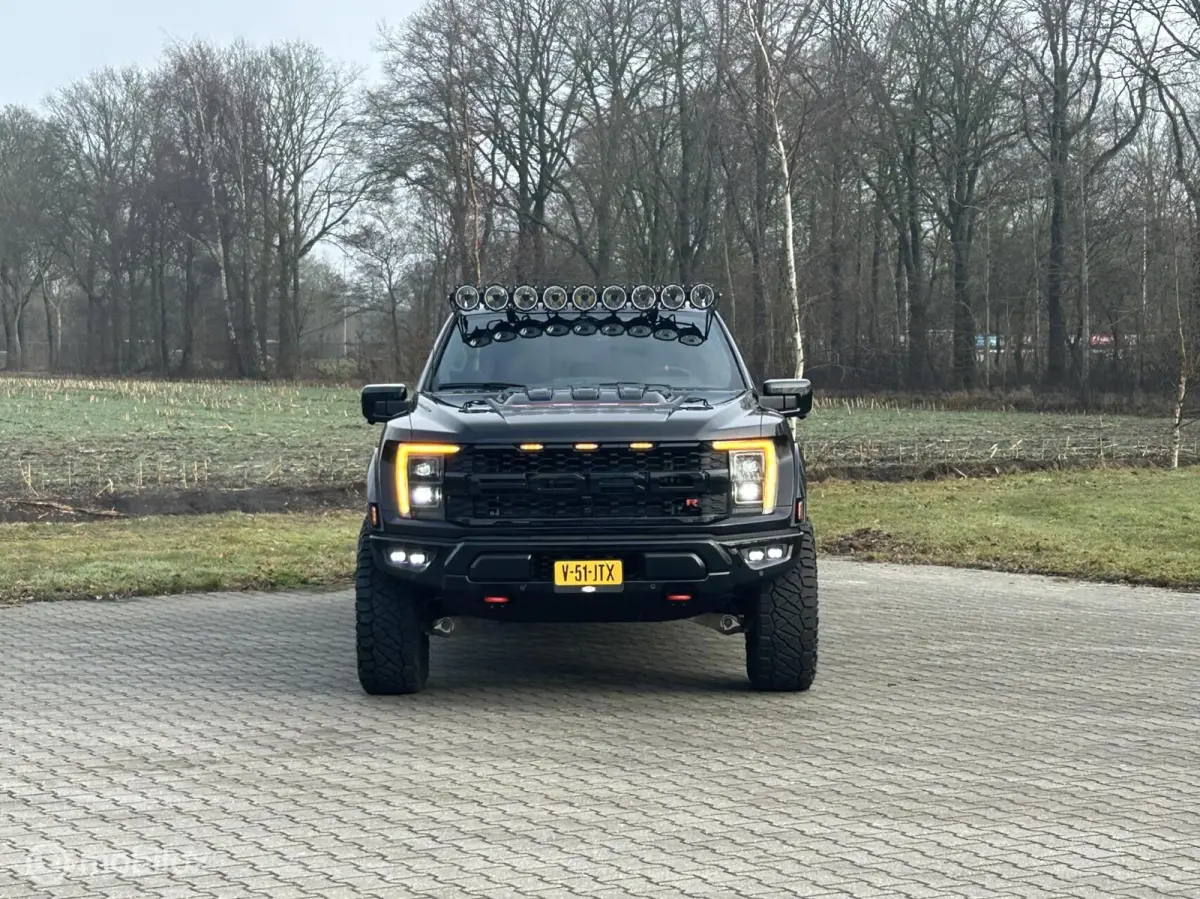USA Raptor R 5.2 Supercharged