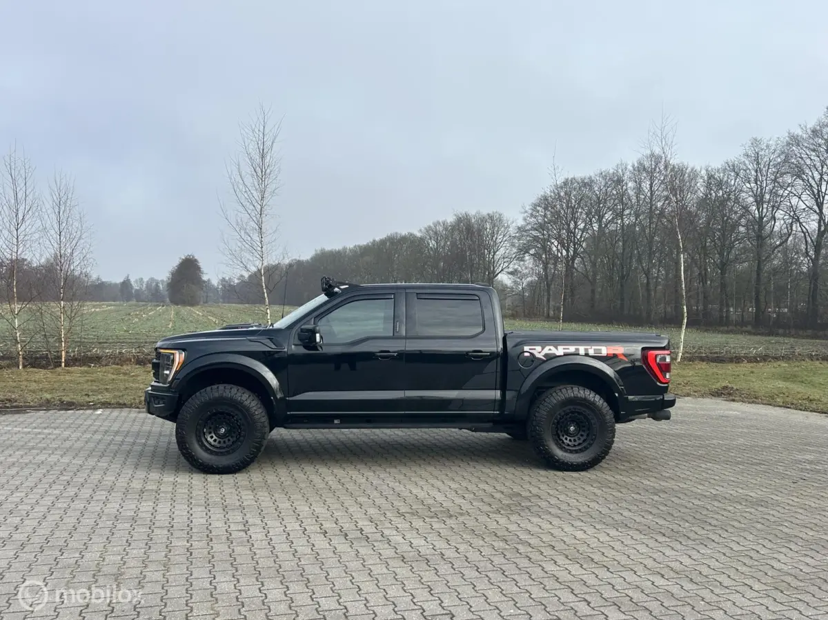 USA Raptor R 5.2 Supercharged
