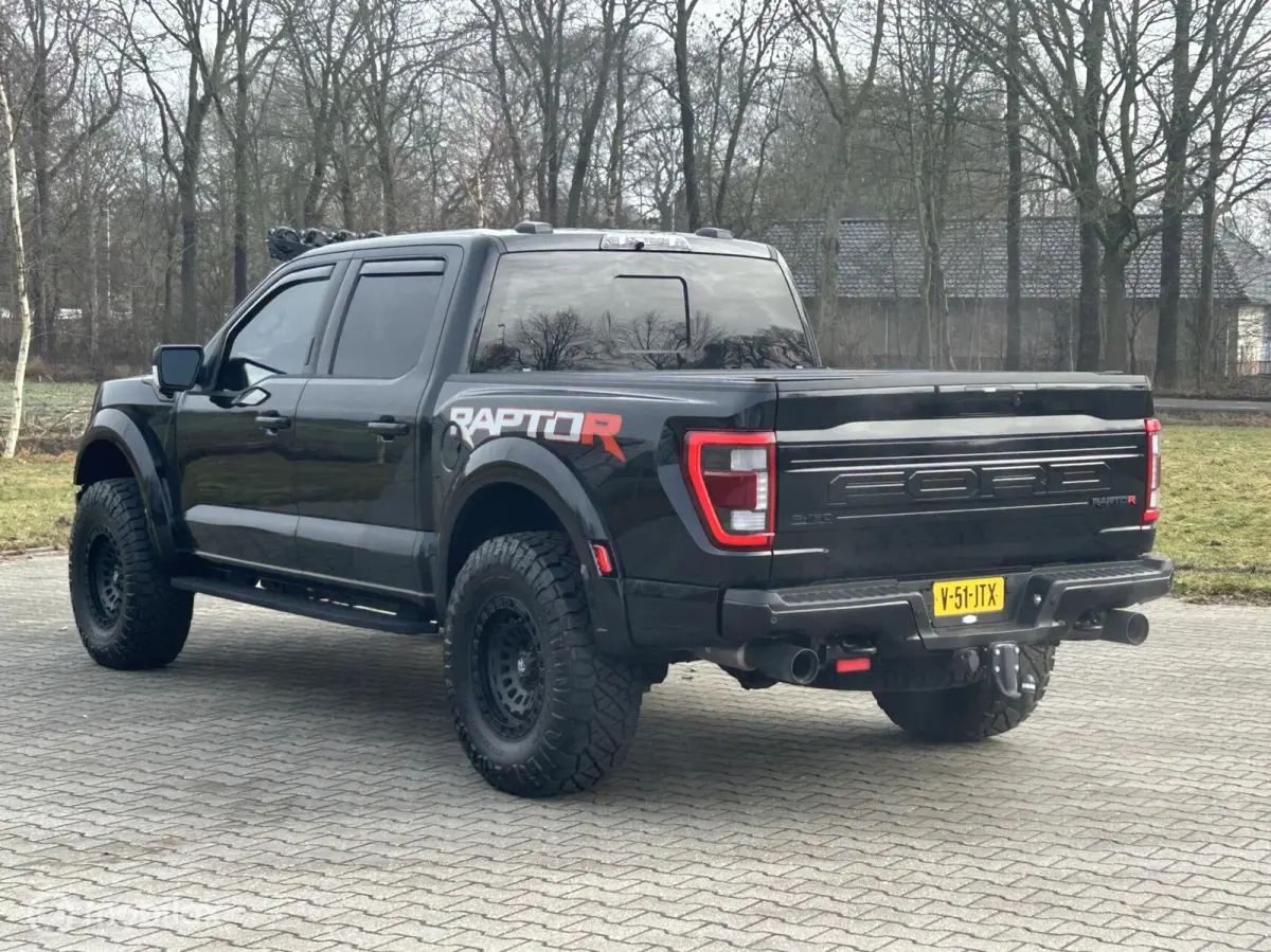 USA Raptor R 5.2 Supercharged