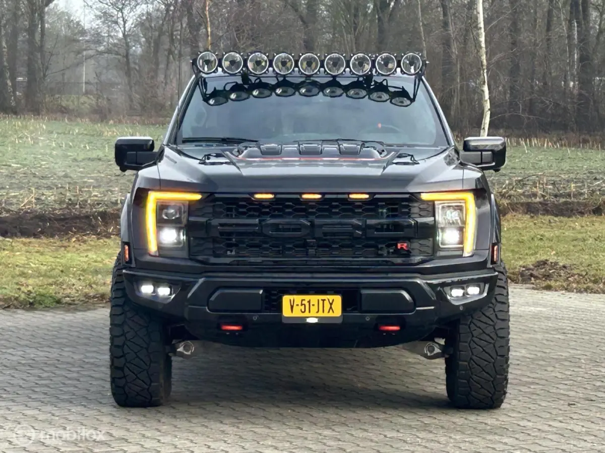 USA Raptor R 5.2 Supercharged