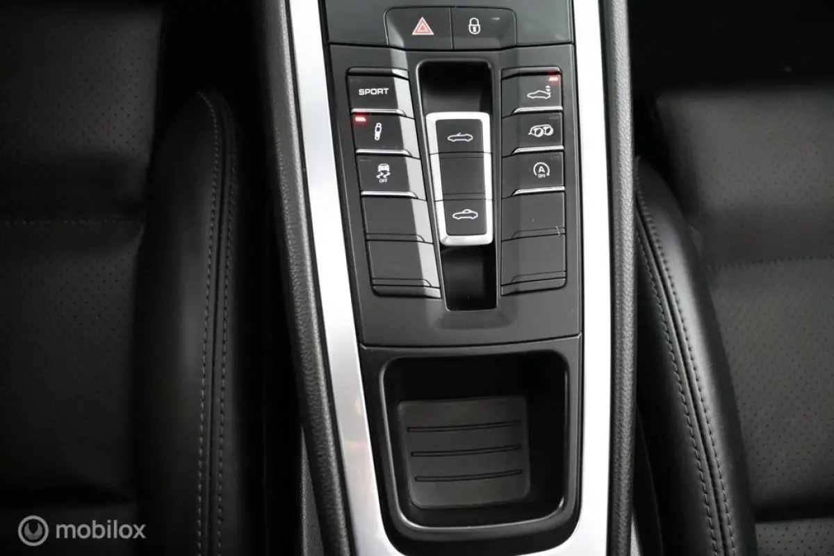 2.0 Turbo 300 Pk PDK| Leder | NL Auto | Sportuitlaat | 20LMV | stoel\stoel verwarming | memory stoelen |Active suspensie PASM | DEALER-STAAT