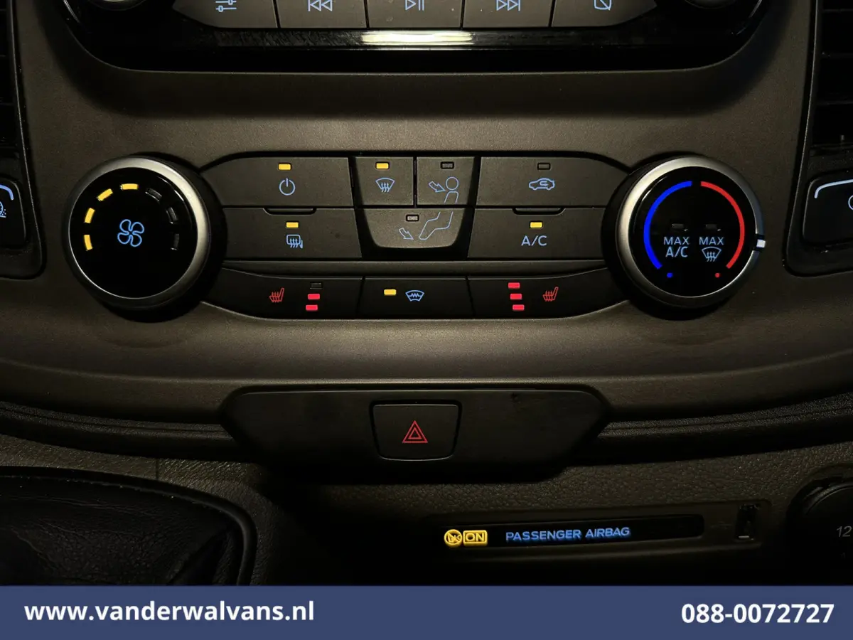 2.0 TDCI L1H1 Euro6 Airco | Navigatie | Camera | LED | Cruisecontrol Stoelverwarming Parkeersensoren, Verwarmde voorruit, Bijrijdersbank, 2500kg trekvermogen