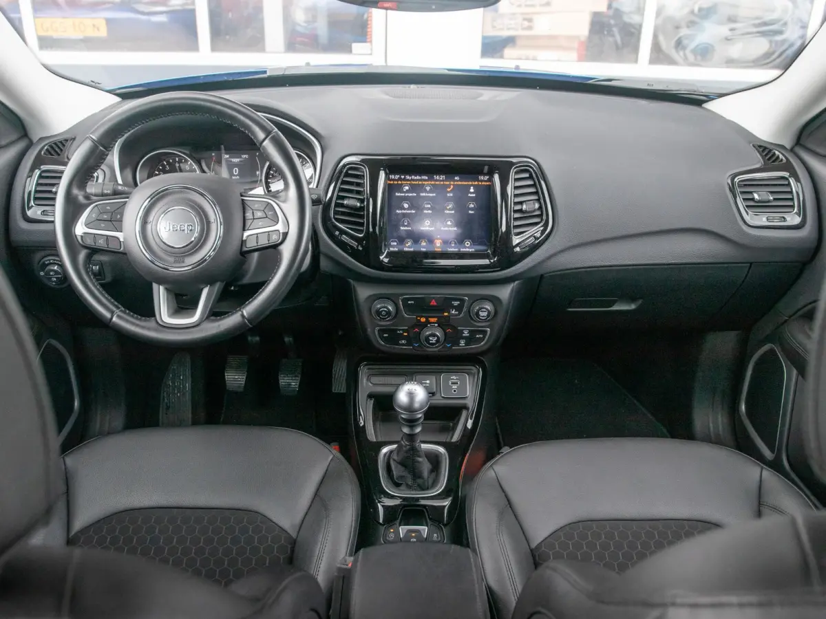 1.3T Night Eagle Liberty Edition | Trekhaak | Clima | Navi | Carplay | Camera | PDC | 19"