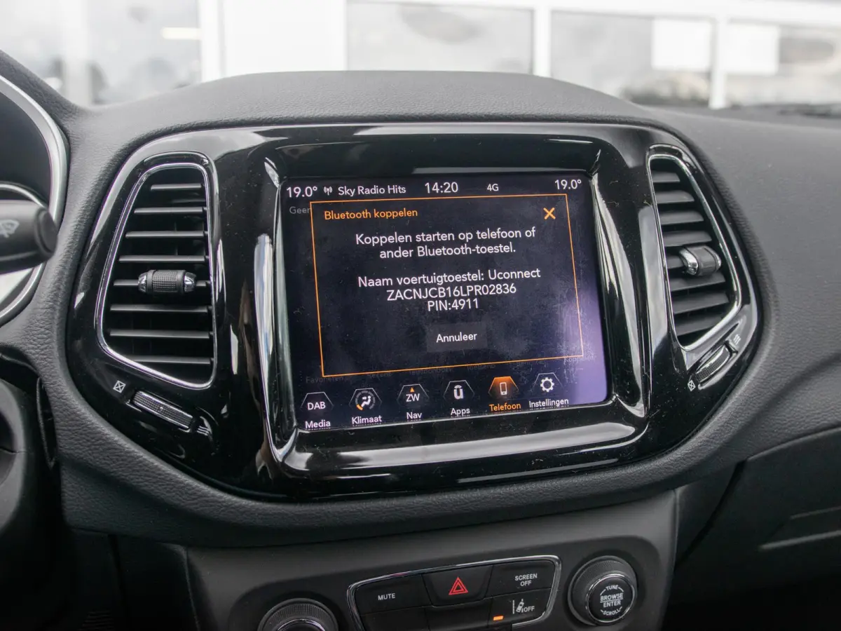1.3T Night Eagle Liberty Edition | Trekhaak | Clima | Navi | Carplay | Camera | PDC | 19"