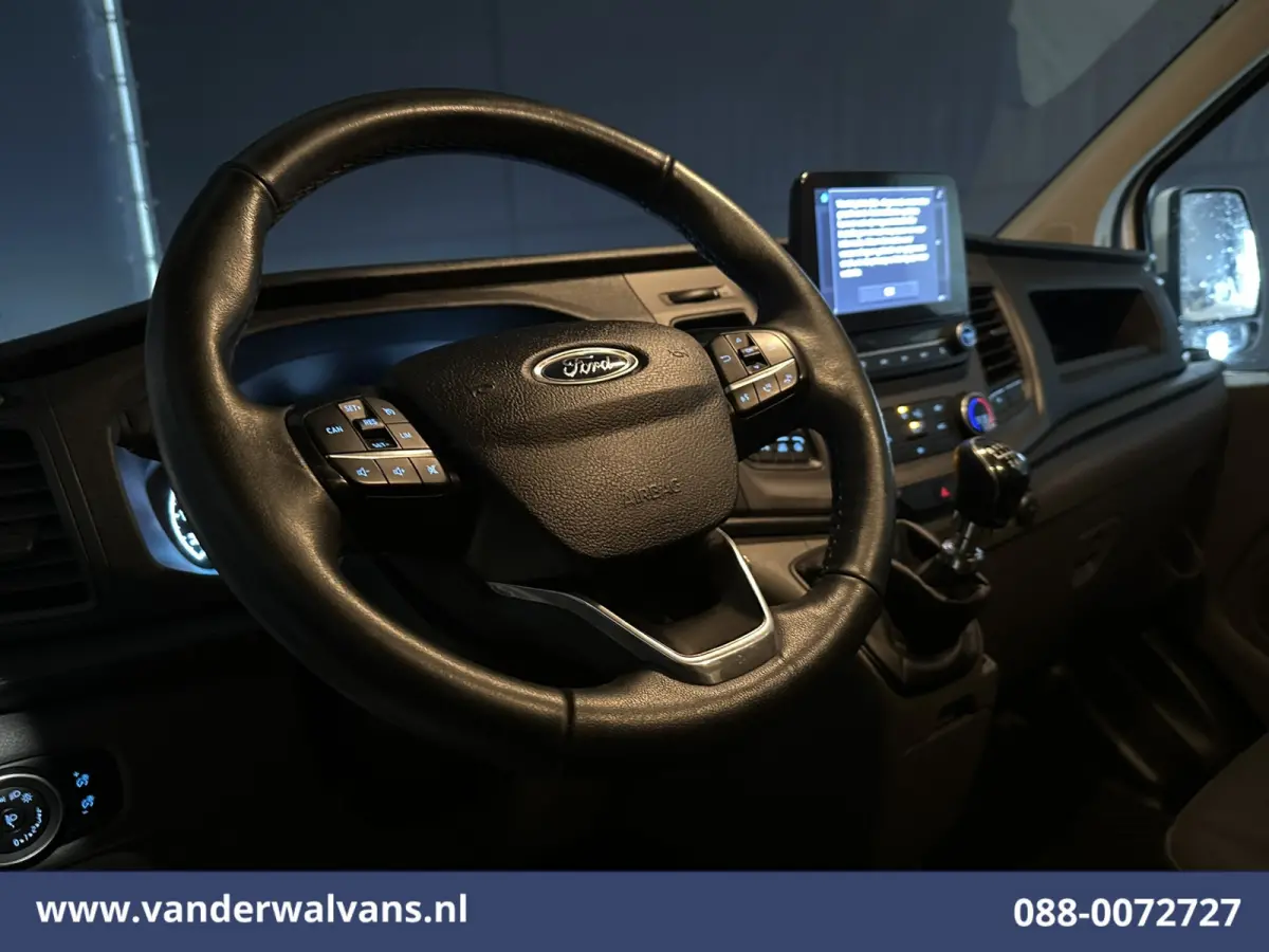 2.0 TDCI L1H1 Euro6 Airco | Camera | LED | Android Auto | Cruisecontrol | Verwarmde voorruit Parkeersensoren, Bijrijdersbank, 2500kg trekvermogen