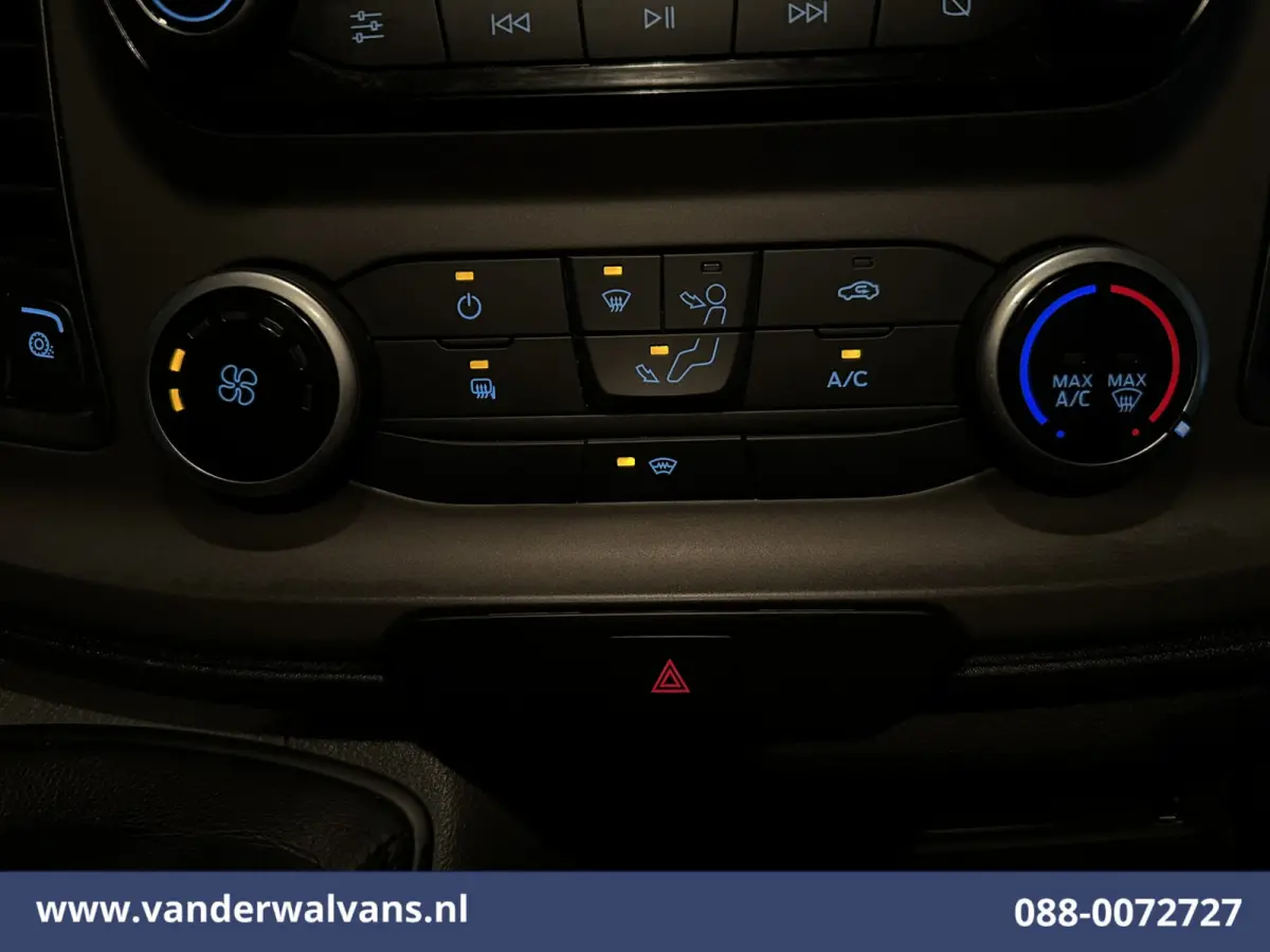 2.0 TDCI L1H1 Euro6 Airco | Camera | LED | Android Auto | Cruisecontrol | Verwarmde voorruit Parkeersensoren, Bijrijdersbank, 2500kg trekvermogen