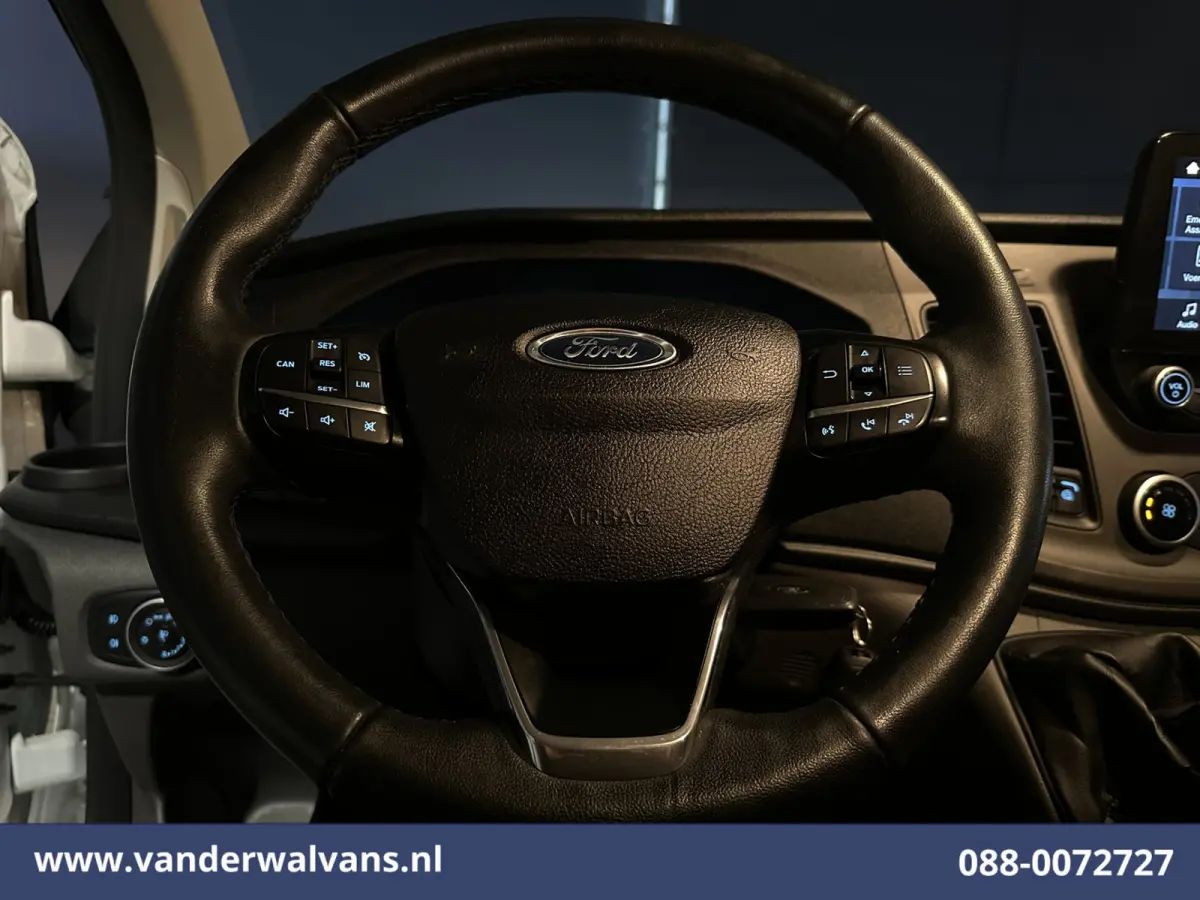2.0 TDCI L1H1 Euro6 Airco | Camera | LED | Android Auto | Cruisecontrol | Verwarmde voorruit Parkeersensoren, Bijrijdersbank, 2500kg trekvermogen