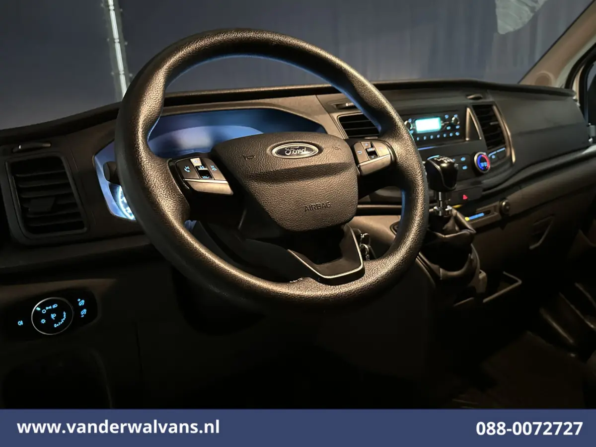 2.0 TDCI L2H2 Euro6 Airco | 2450kg Trekhaak | LM velgen | Verwarmde voorruit Dakdragers, Bijrijdersbank