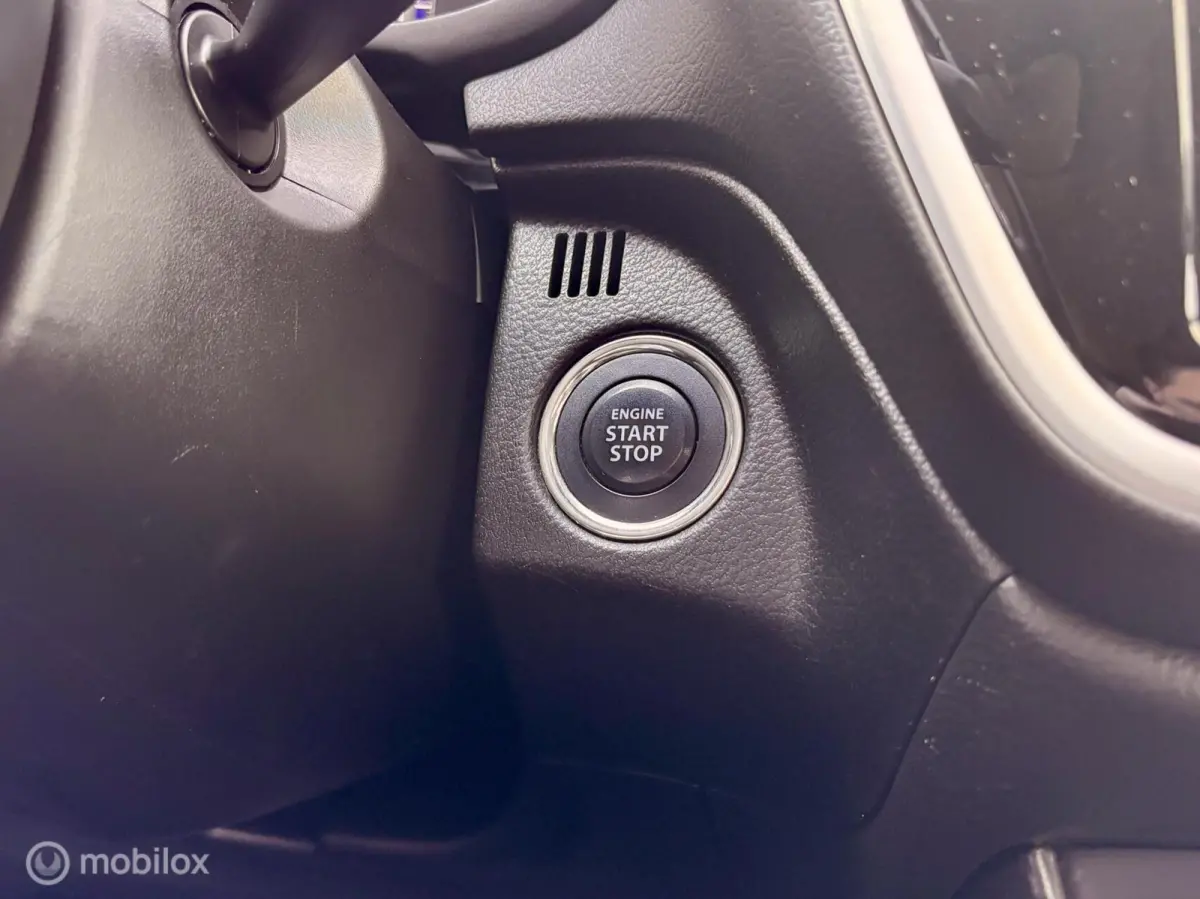 1.0 Boosterjet Exclusive. NAVI, CRUISE, CAMERA.
