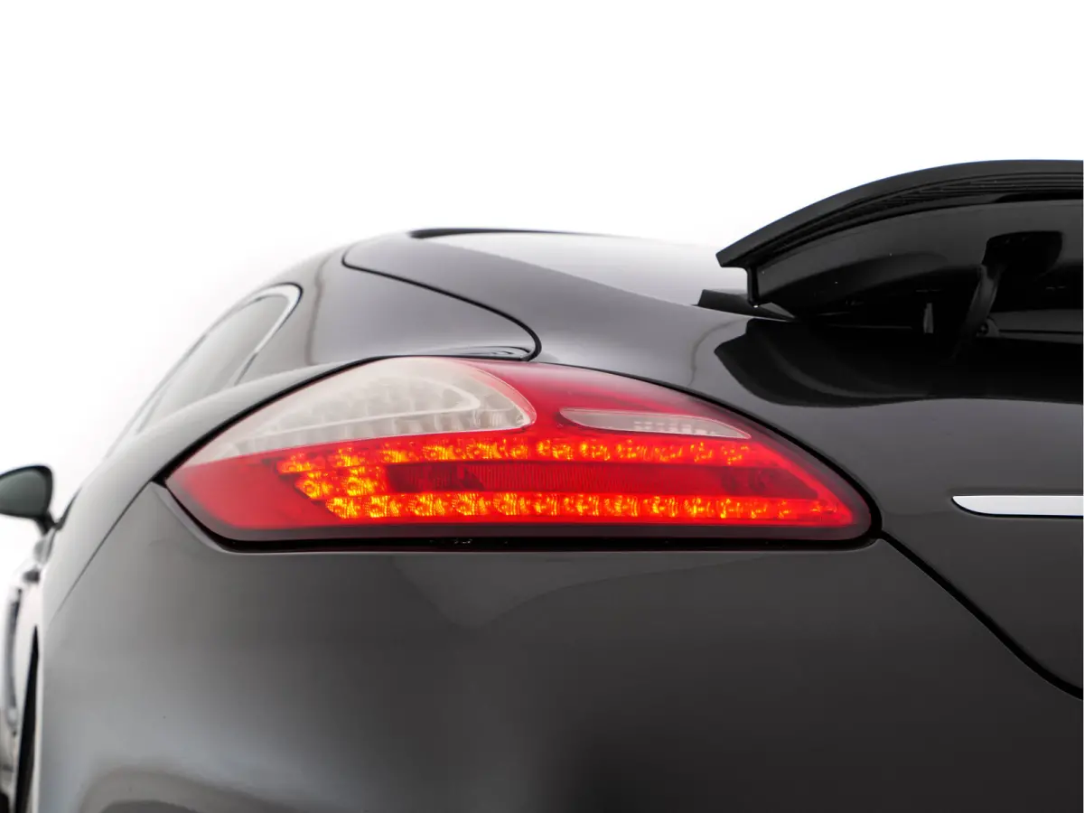 4.8 Turbo Aut. *PANO | LEATHER | SPORT-CHRONO | BI-XENON | AIRSUSPENSION | MEMORY-PACK | BOSE-AUDIO | HEATED-SPORTSEATS | ADAPTIVE-CRUISE | KEYLESS | CAMERA | NAVI-FULLMAP | SHIFTPADDLES |  