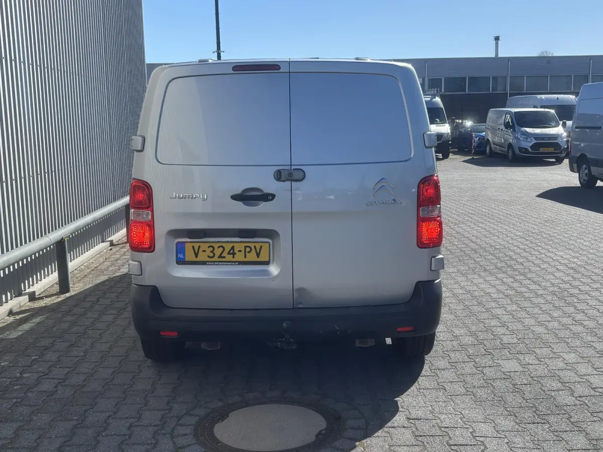 1.6 BlueHDI 95 Club M*NAVI*CRUISE*A/C*TEL*PDC*
