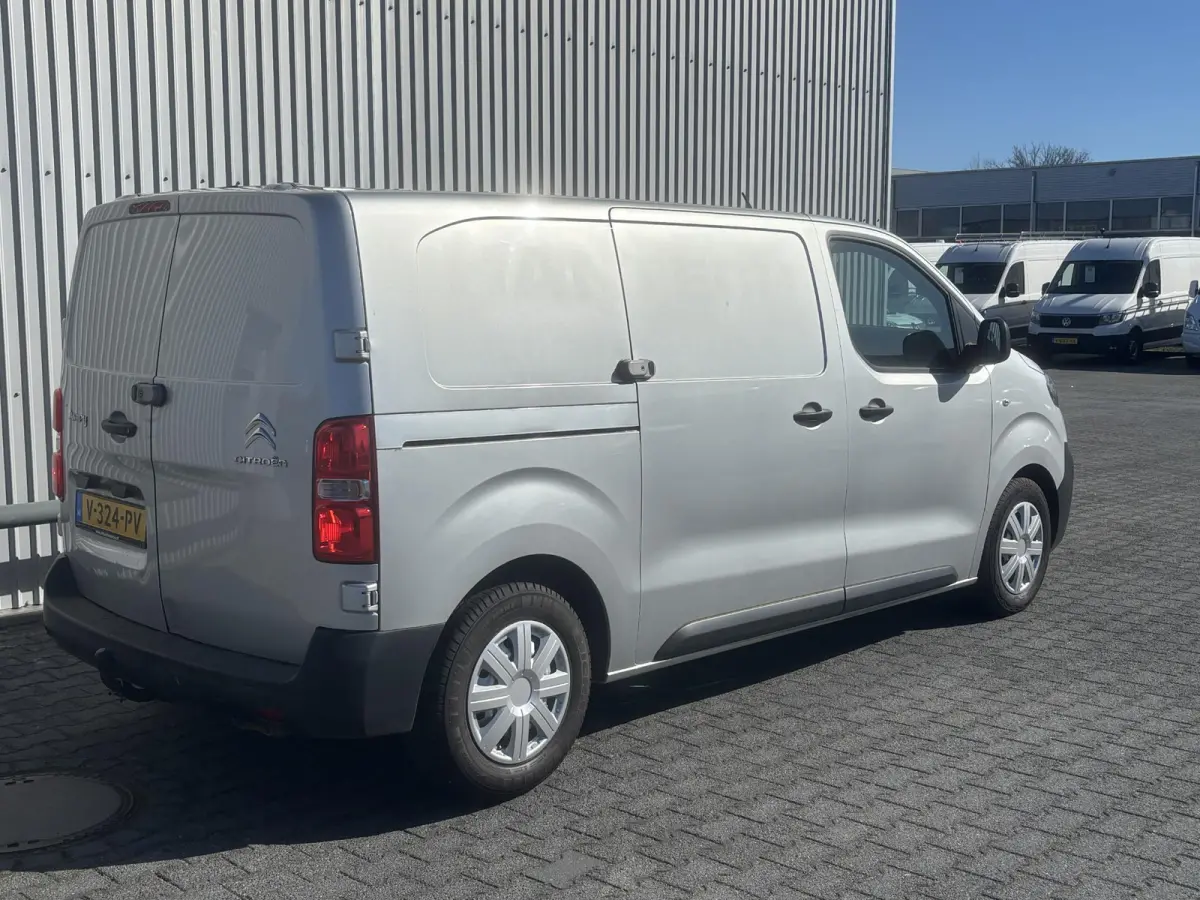 1.6 BlueHDI 95 Club M*NAVI*CRUISE*A/C*TEL*PDC*