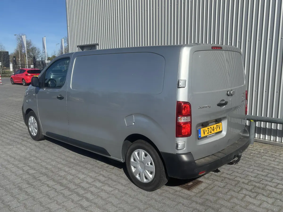 1.6 BlueHDI 95 Club M*NAVI*CRUISE*A/C*TEL*PDC*