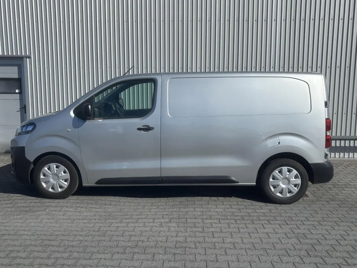 1.6 BlueHDI 95 Club M*NAVI*CRUISE*A/C*TEL*PDC*