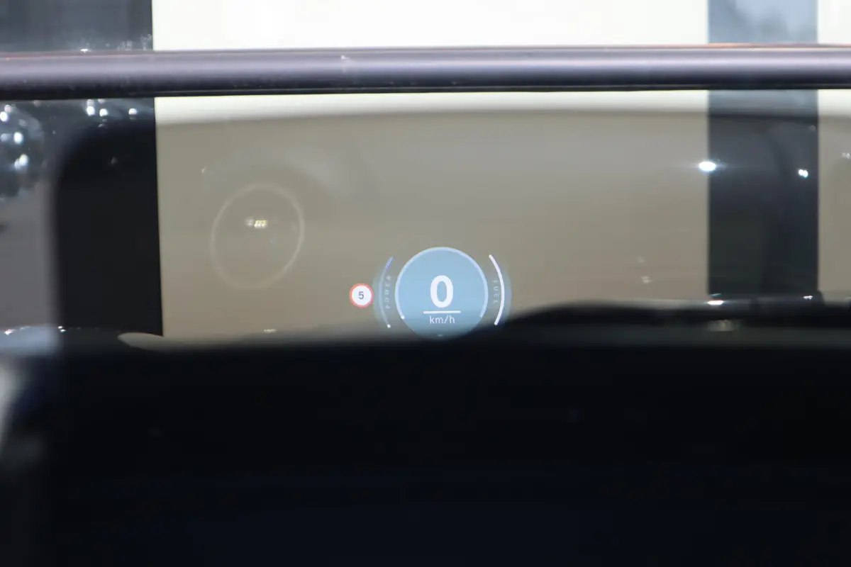 Cooper S | Favoured Trim + Pakket M / Panoramadak / MINI Head-Up Display /