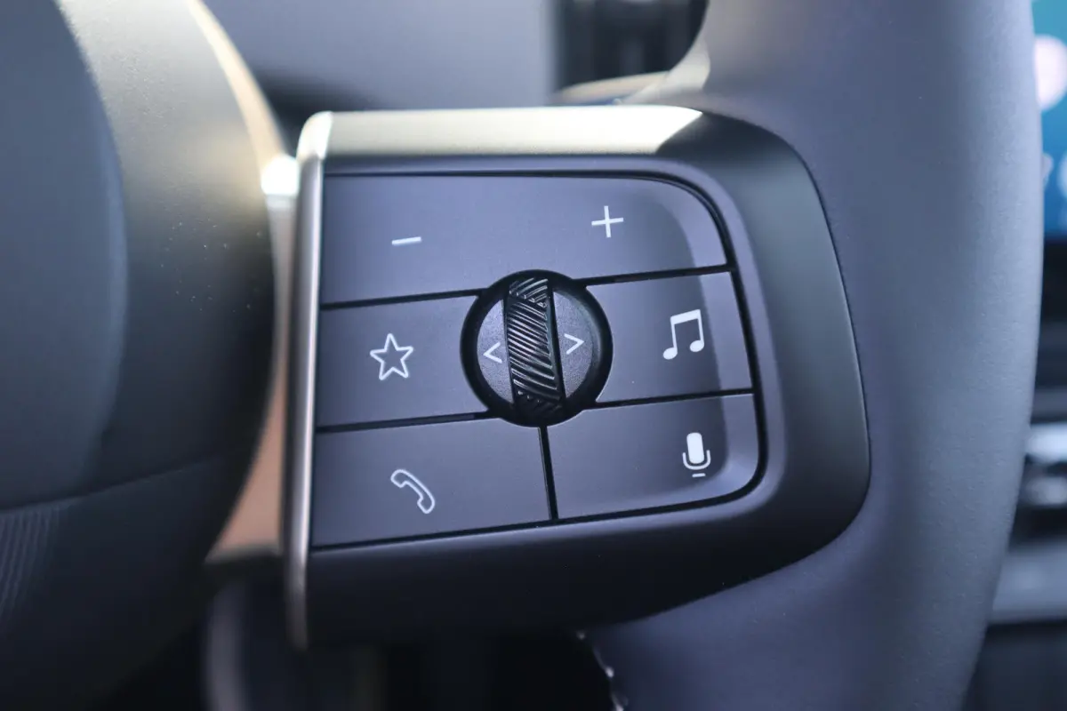 Cooper S | Favoured Trim + Pakket M / Panoramadak / MINI Head-Up Display /