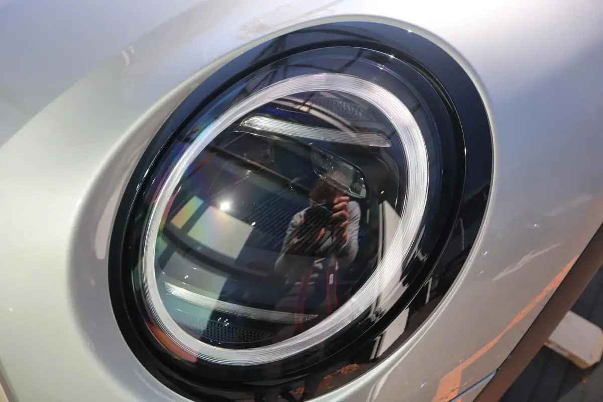Cooper S | Favoured Trim + Pakket M / Panoramadak / MINI Head-Up Display /