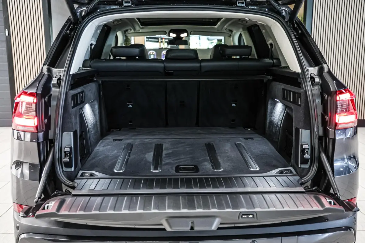 xDrive40i High Executive|Achterasbesturing|ACC|Pano