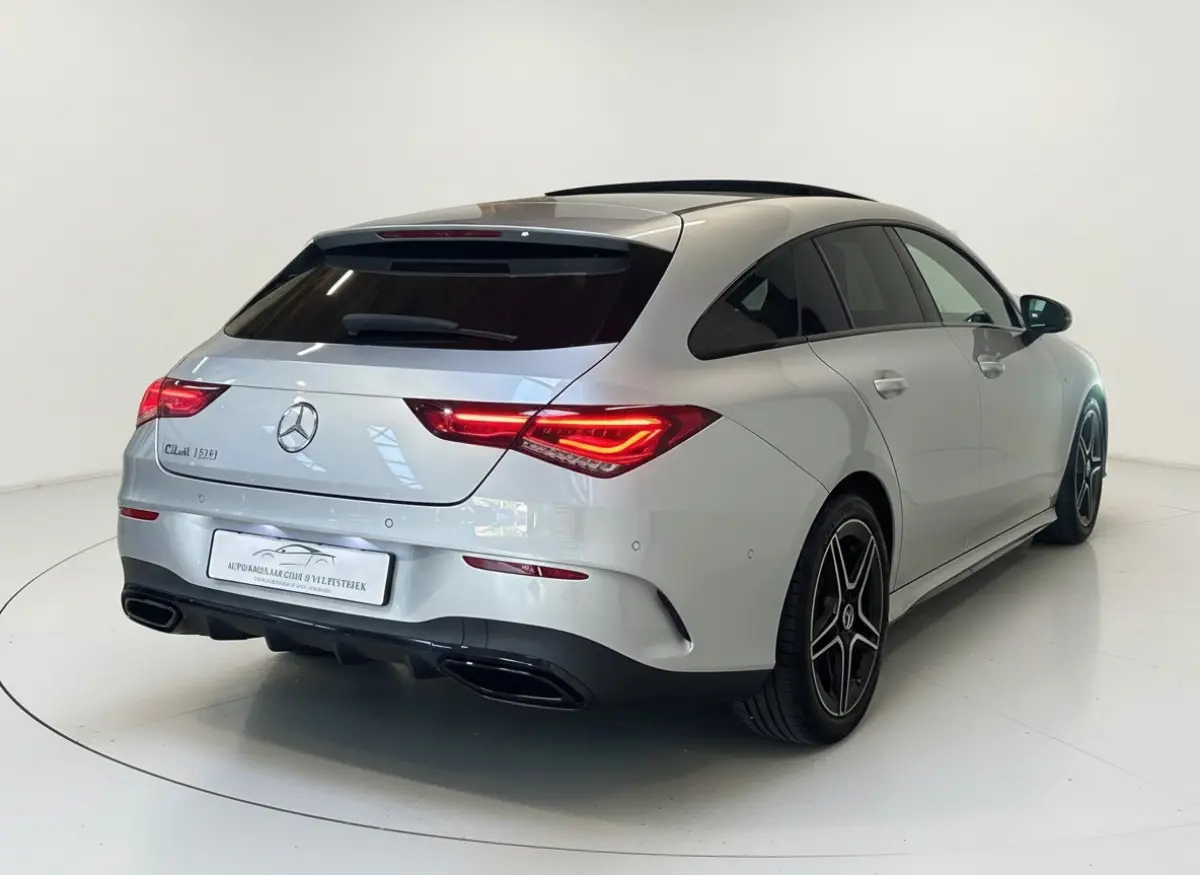 180 AMG Line - Panorama - Camera - Carplay - Sfeerverlichting