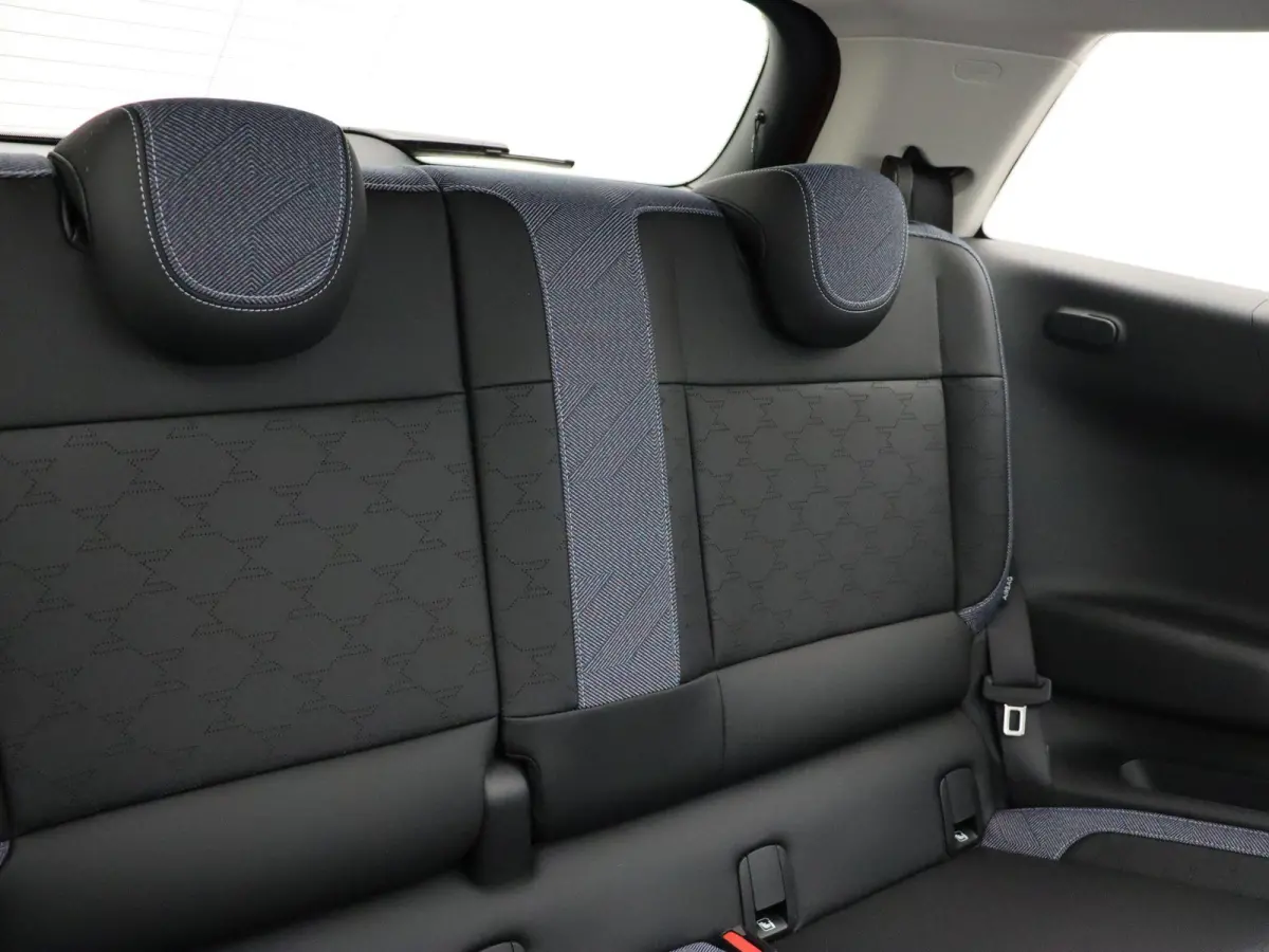 Cooper E Pakket L + Glazen panoramadak + Parking Assistant Plus + Harman Kardon + Driving Assistant+ Comfort Access + Led + 19''