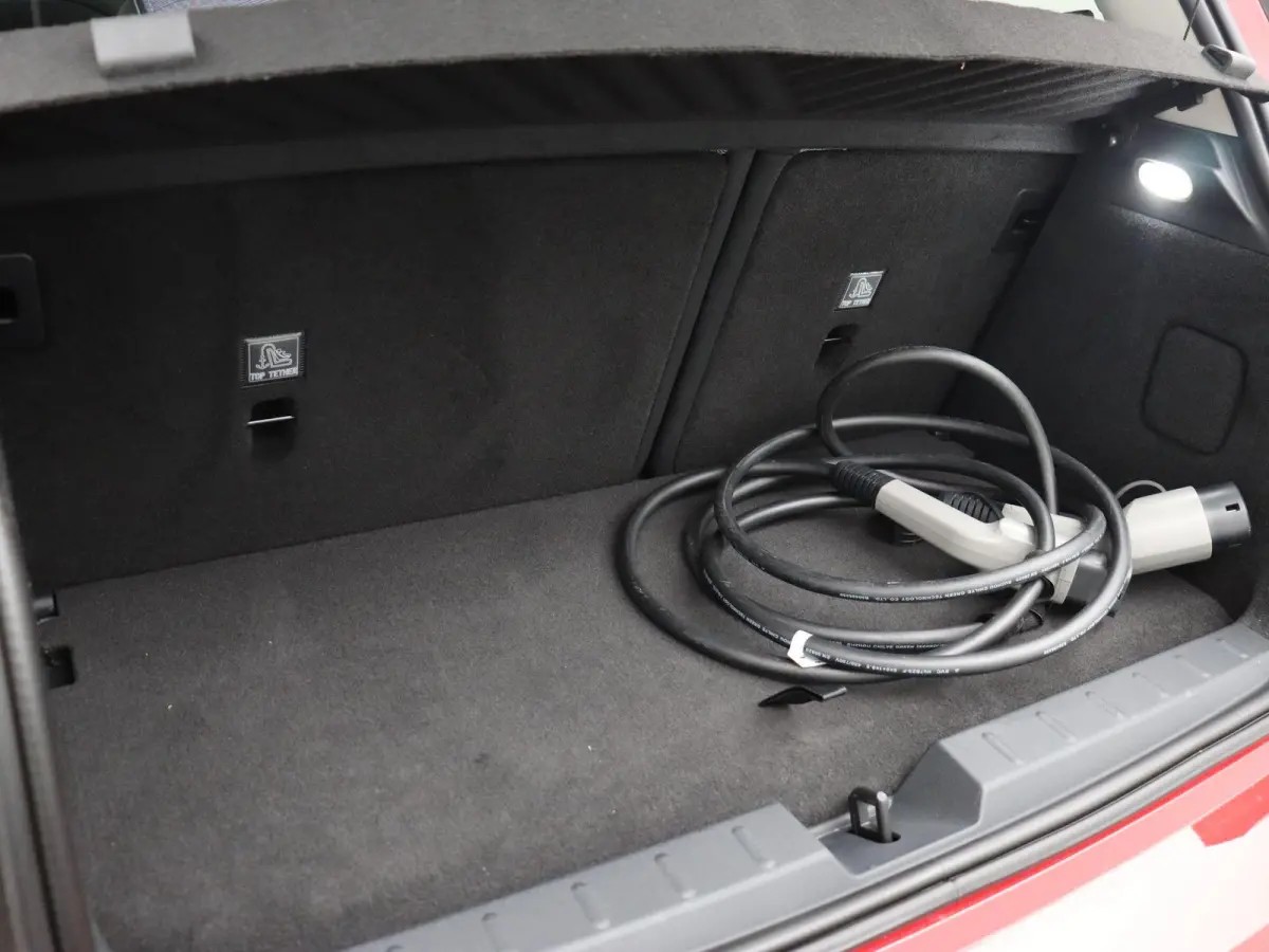 Cooper E Pakket L + Glazen panoramadak + Parking Assistant Plus + Harman Kardon + Driving Assistant+ Comfort Access + Led + 19''