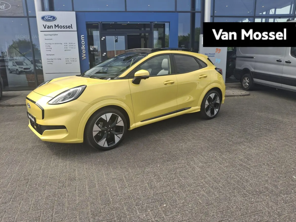 Premium 44 kWh | 170PK | Panoramadak | 19'' lichtmetalen velgen | Adaptive Cruisecontrol | Dodehoekdetectie | Cyber Yellow | Demovoertuig