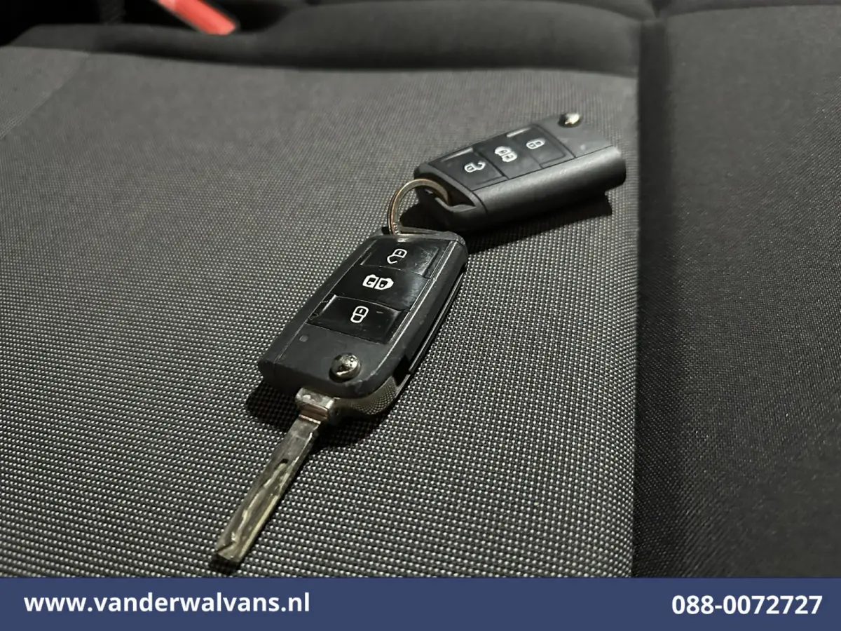 2.0 TDI 140pk L3H3 L2H2 Euro6 Airco | Camera | Apple carplay | Android auto bijrijdersbank, 3000kg trekvermogen