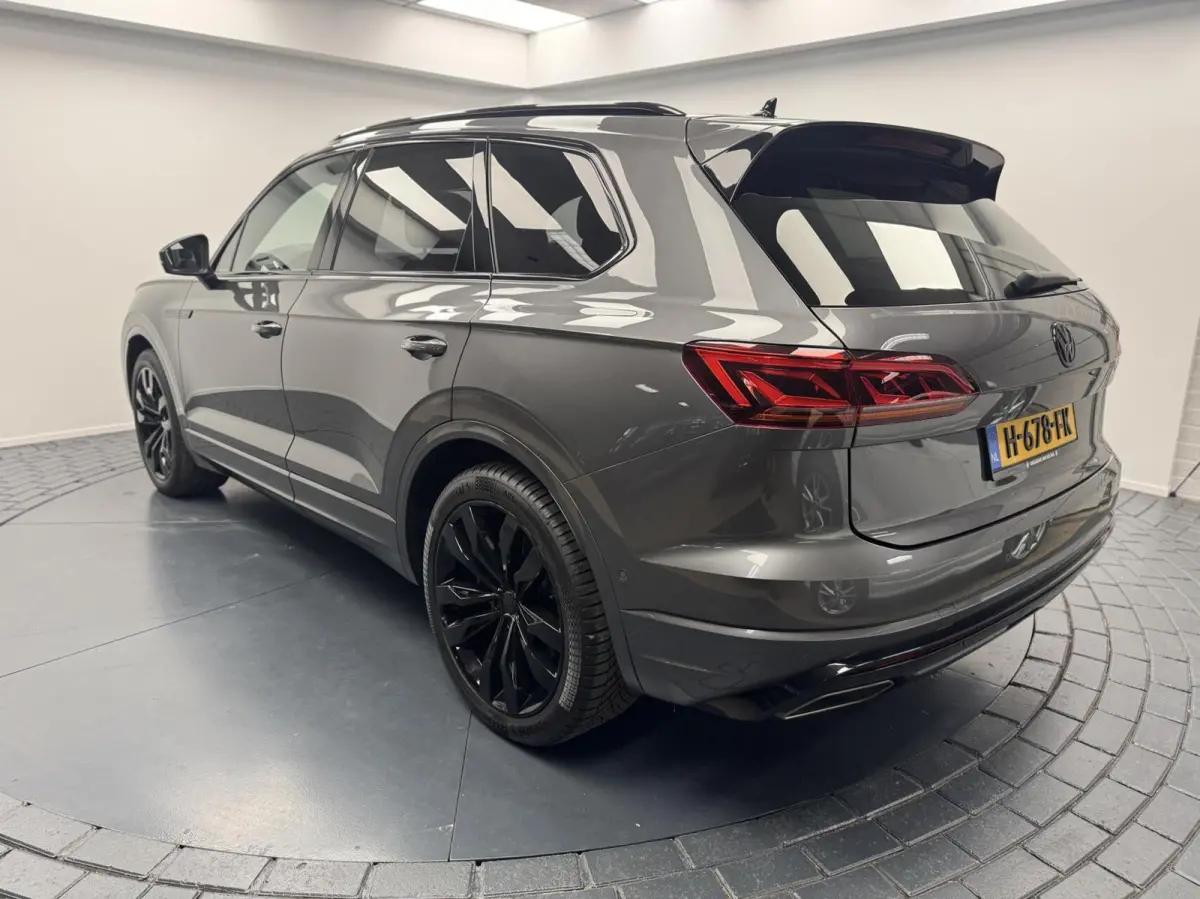 3.0 TSi DSG R-Line 4Motion Navigatie-Pano-Elektr.Trekhaak-Achterasbesturing-Adapt.Cr.Contr-Carplay-Clima-Camera-Stoel/Stuurverwarming-Luchtvering-Headup