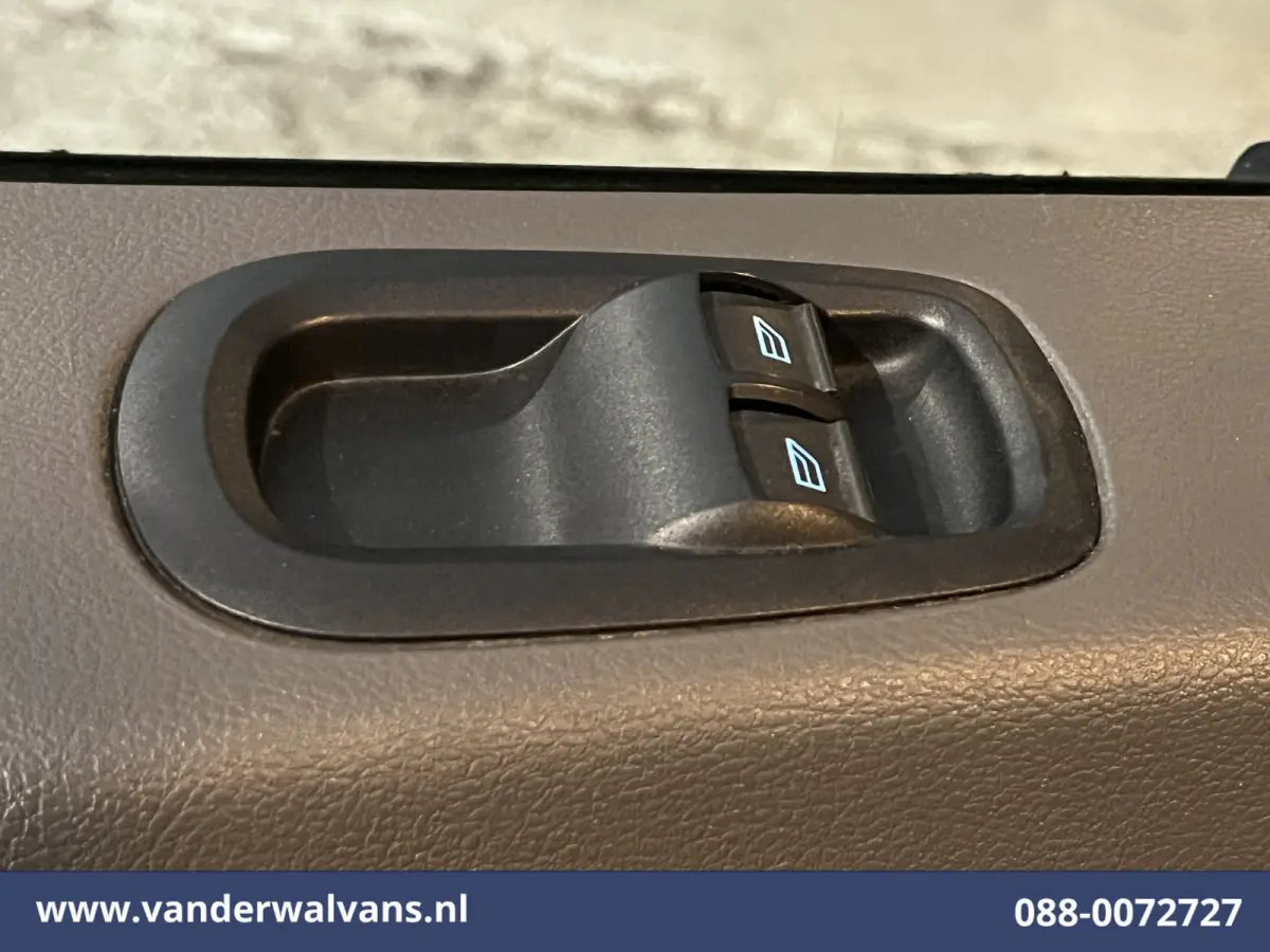 2.0 TDCI 131pk L4H3 Jumbo Euro6 Airco | Camera | Cruisecontrol | Verwarmde voorruit Parkeersensoren, Bijrijdersbank