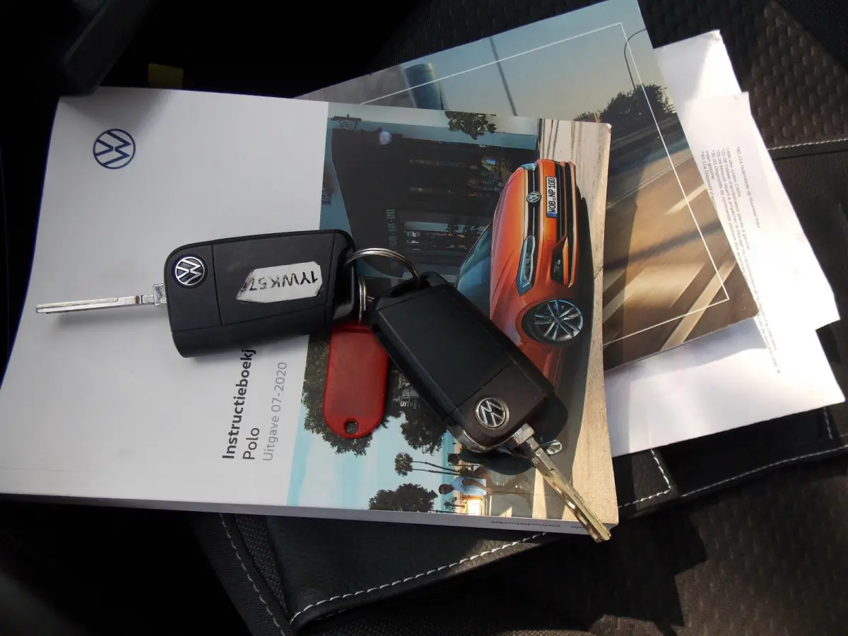 1.0 TSI Highline Business R Automaat Airco Elk Pakket 5Deurs 2021bj GARANTIE