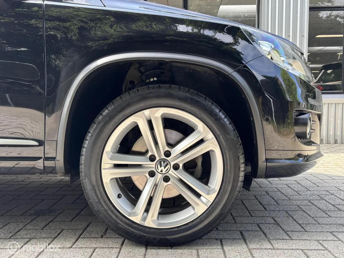 1.4 TSI R-Line. NAVI, CRUISE, PDC.