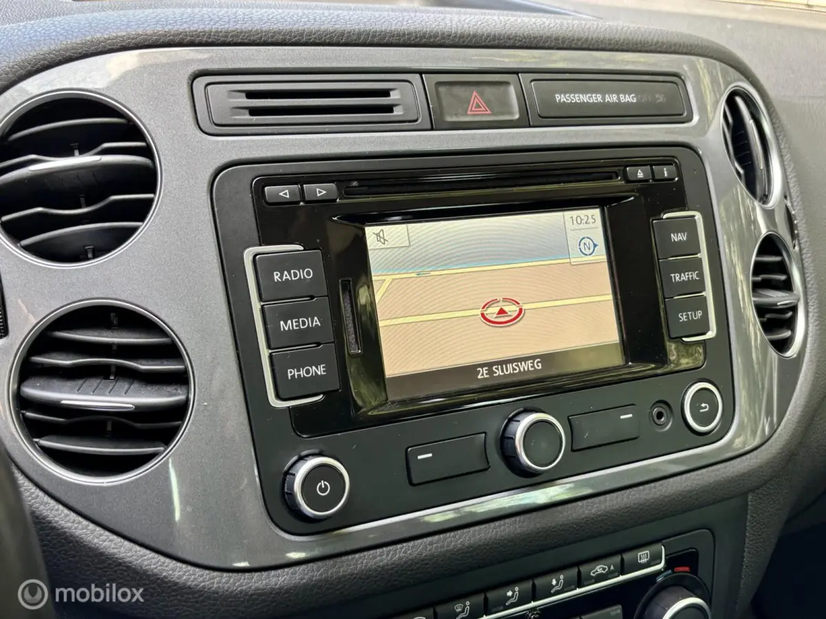 1.4 TSI R-Line. NAVI, CRUISE, PDC.